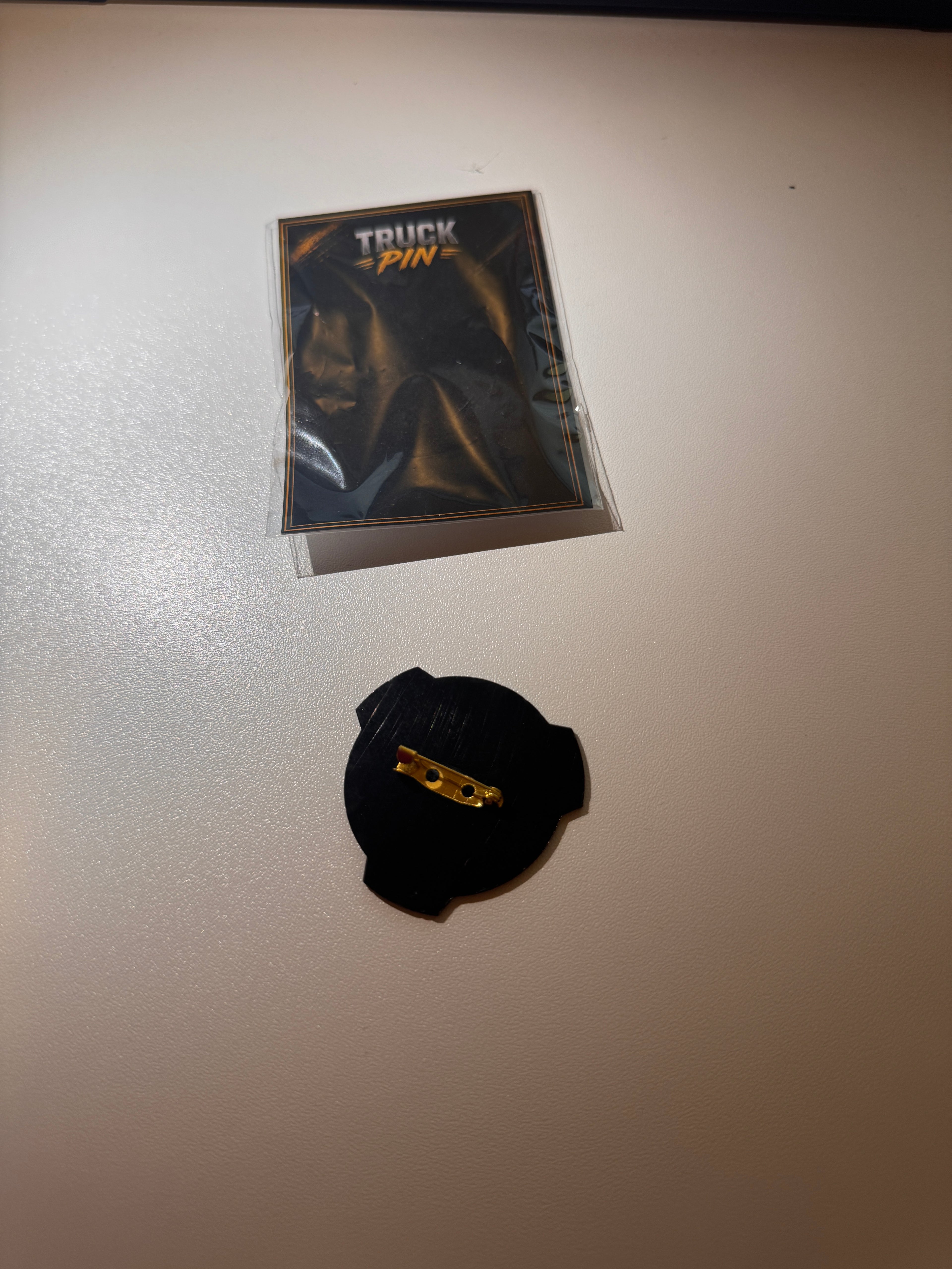 Scania Pin